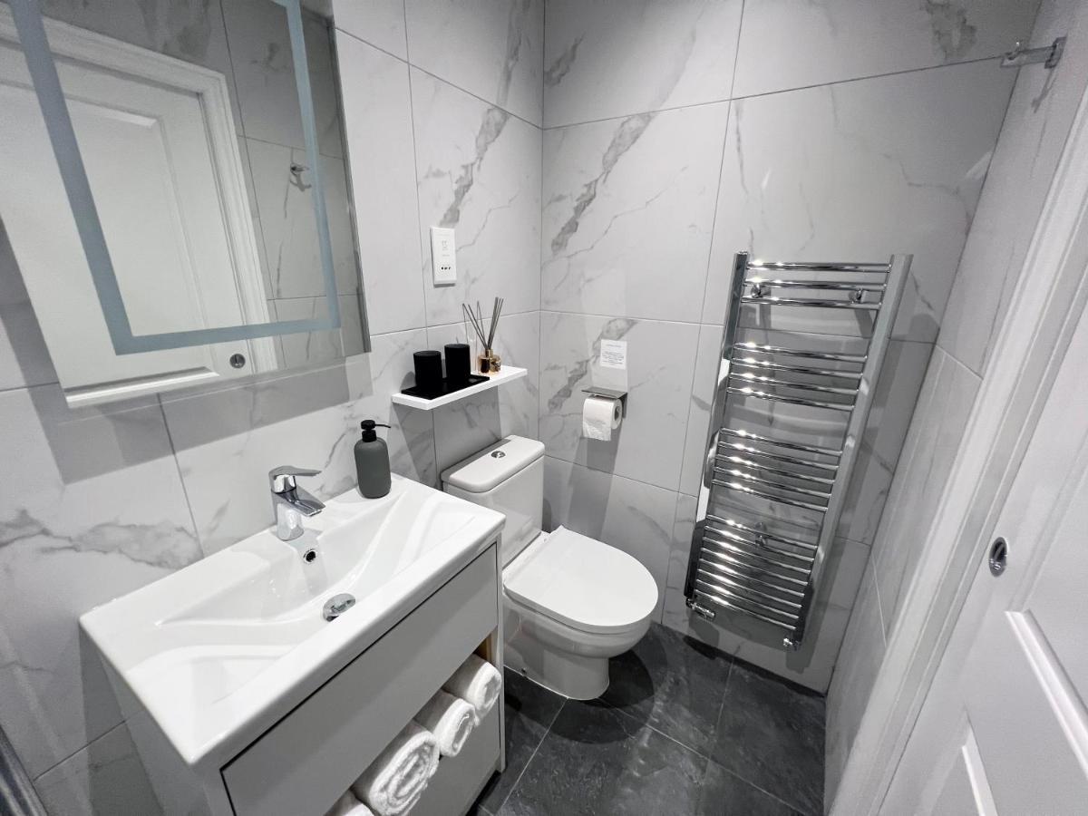United Home B&B Salford  Eksteriør billede