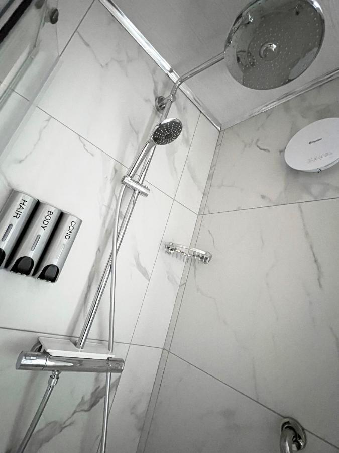 United Home B&B Salford  Eksteriør billede
