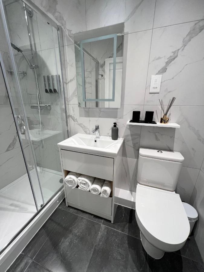 United Home B&B Salford  Eksteriør billede